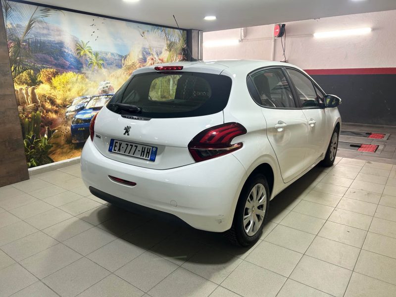 PEUGEOT 208 1.2 2 PLACES 82CH PREMIUM 2018 PRIX HT : 3741 €