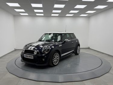 MINI COOPER SD 143CH JOHN COOPER WORK / MOTEUR N47 CHAINE NEUF REFAIT CHEZ BMW / ENTRETIENS A JOURS 