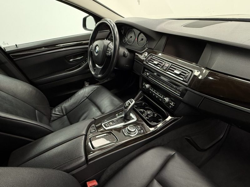 B.M.W. SERIE 5 530D 245CV CONFORT BVA 