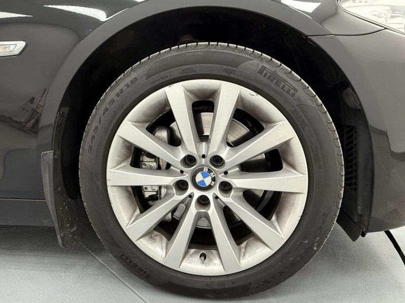 B.M.W. SERIE 5 530D 245CV CONFORT BVA 