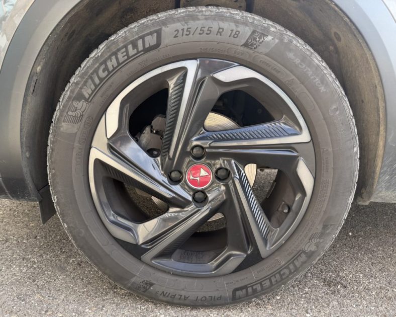 DS DS3 Crossback 100ch Performance Line + - Alcantara - Très bon état - Boite manuelle 6 rapports - 