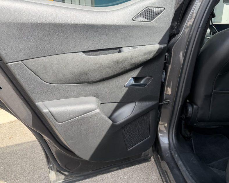 DS DS3 Crossback 100ch Performance Line + - Alcantara - Très bon état - Boite manuelle 6 rapports - 