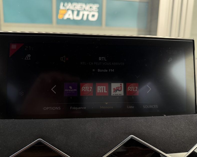 DS DS3 Crossback 100ch Performance Line + - Alcantara - Très bon état - Boite manuelle 6 rapports - 