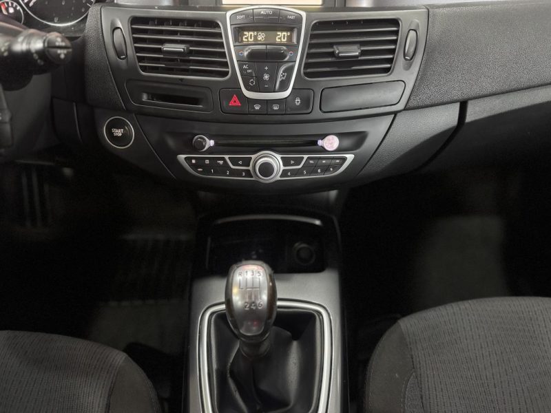 RENAULT LAGUNAIII 1.5 DCI 110 EXPRESSION 2009