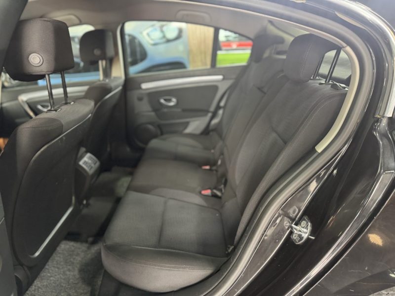 RENAULT LAGUNAIII 1.5 DCI 110 EXPRESSION 2009