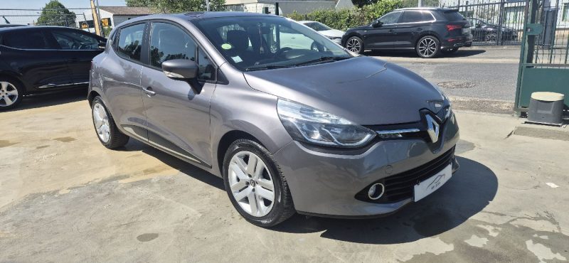 RENAULT CLIO IV 1.5 DCI 90CH ENERGY LIMITED 2015