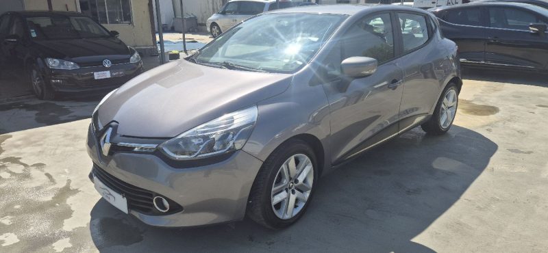 RENAULT CLIO IV 1.5 DCI 90CH ENERGY LIMITED 2015