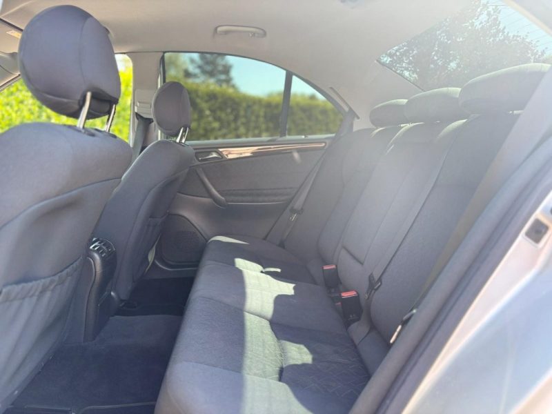 Magnifique MERCEDES C 200 KOMPRESSOR ELÉGANCE / Entretien à jour / Aucun Frais à prévoir