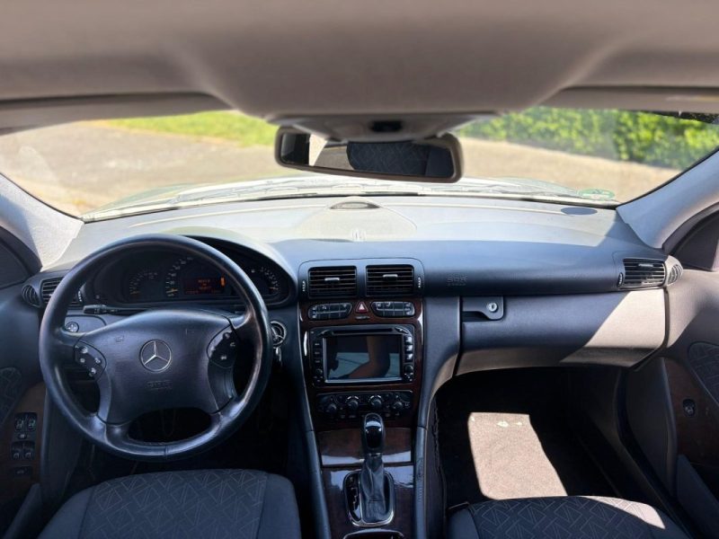 Magnifique MERCEDES C 200 KOMPRESSOR ELÉGANCE / Entretien à jour / Aucun Frais à prévoir