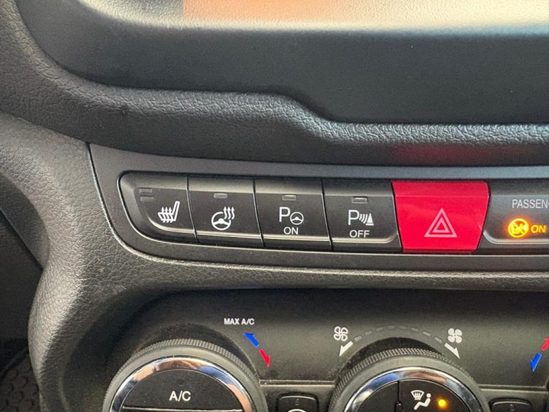 🚗 JEEP RENEGADE 2.0 MULTIJET 140ch ⚙️ LIMITED 4x4 📷 Caméra 📱 Bluetooth ☀️ Toit  panoramique  Cuir