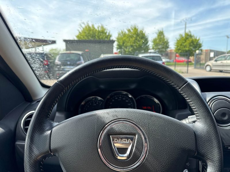 DACIA DUSTER  1.6 105 LAUREATE 4X4  