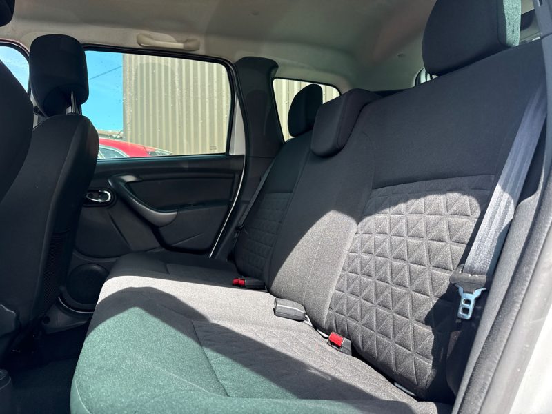 DACIA DUSTER  1.6 105 LAUREATE 4X4  