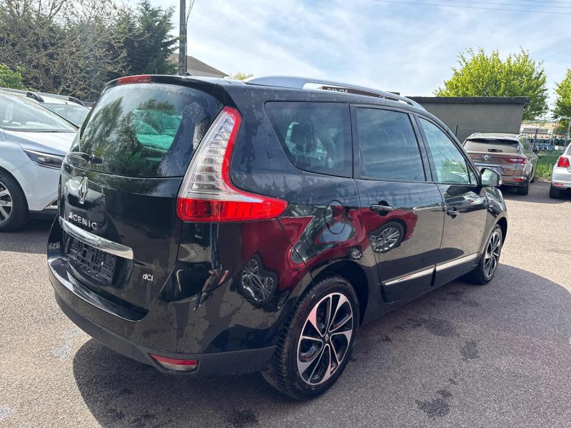 RENAULT GRAND SCENIC  1.5 DCI 110 BOSE EDITION  