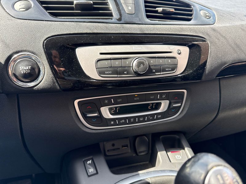 RENAULT GRAND SCENIC  1.5 DCI 110 BOSE EDITION  