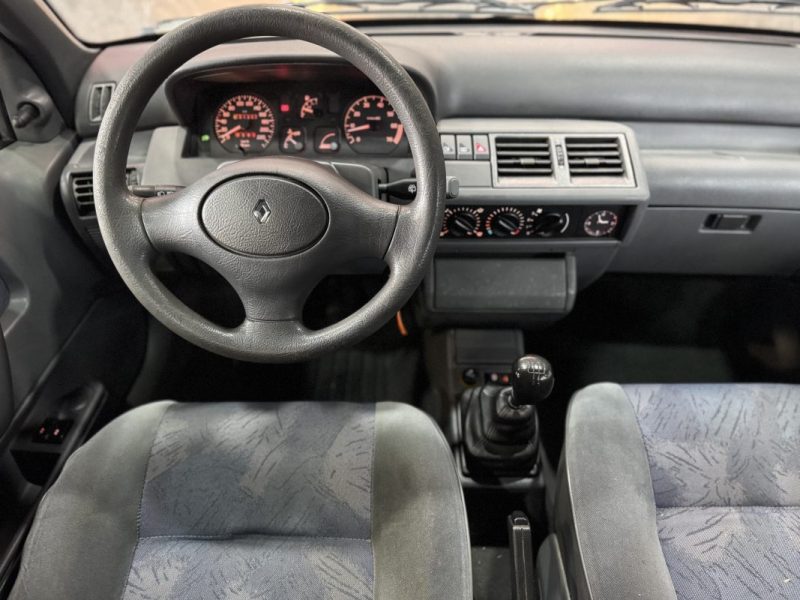 RENAULT CLIO 1 FIDJI 1.2 1996
