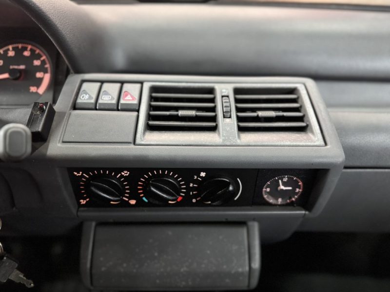 RENAULT CLIO 1 FIDJI 1.2 1996
