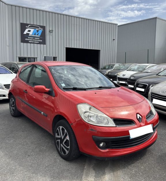 RENAULT CLIO III CONFORT DYNAMIQUE 1.4 16V 90CV  2005 GARANTIE 