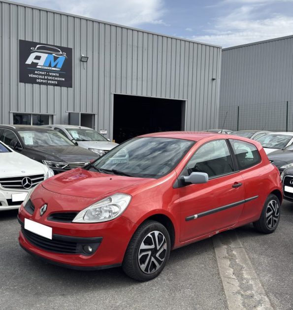 RENAULT CLIO III CONFORT DYNAMIQUE 1.4 16V 90CV  2005 GARANTIE 