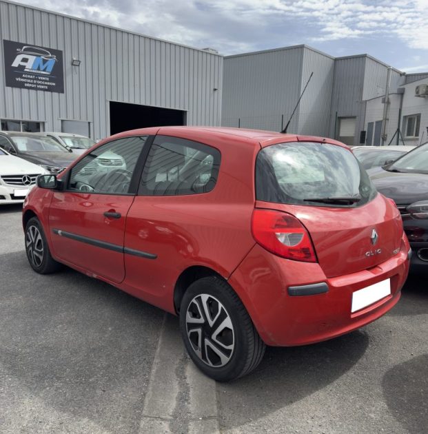 RENAULT CLIO III CONFORT DYNAMIQUE 1.4 16V 90CV  2005 GARANTIE 