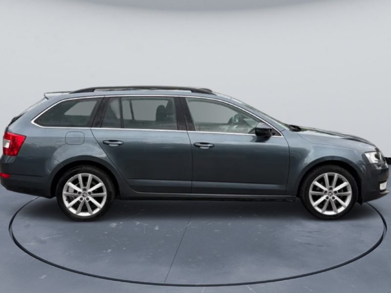 SKODA OCTAVIA COMBI 1.6 TDI 110 EDITION /ATTELAGE/