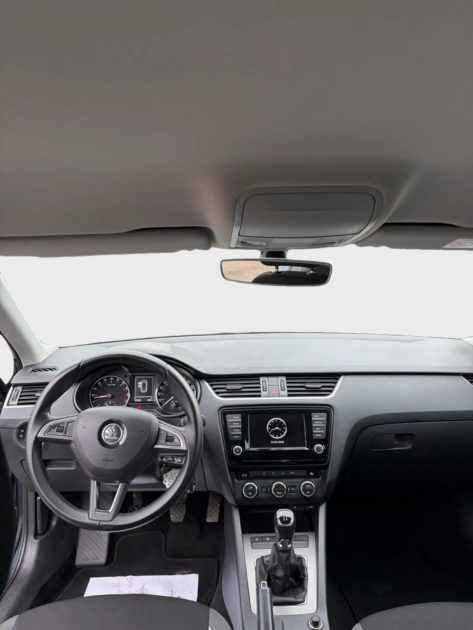 SKODA OCTAVIA COMBI 1.6 TDI 110 EDITION /ATTELAGE/
