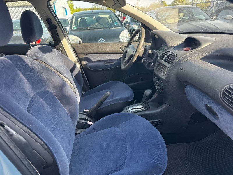 PEUGEOT 206 1.4 STYLE 2002