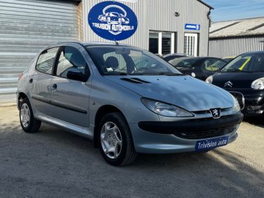 PEUGEOT 206 1.4 STYLE 2002