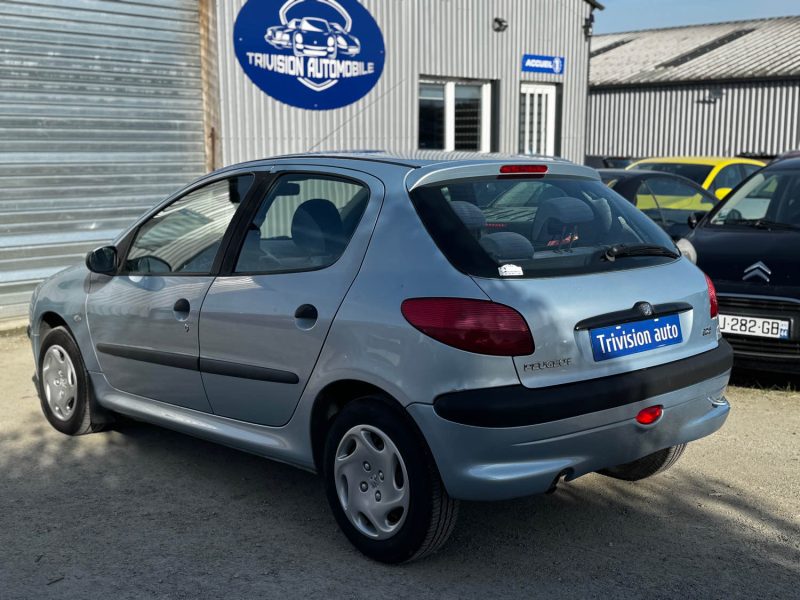 PEUGEOT 206 1.4 STYLE 2002