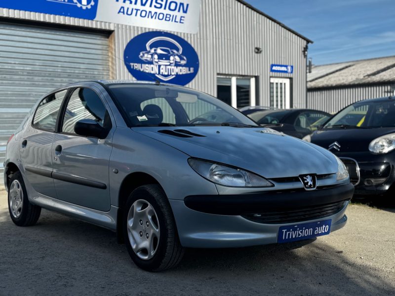 PEUGEOT 206 1.4 STYLE 2002