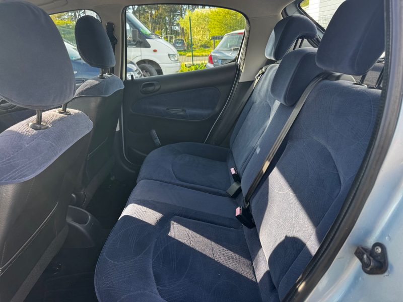 PEUGEOT 206 1.4 STYLE 2002