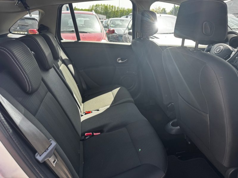 RENAULT CLIO 1.2  16V 75CH ESSENCE 2009