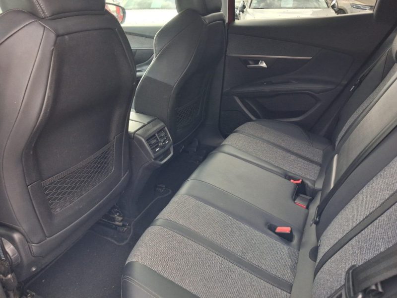 PEUGEOT 3008 1.5 HDI BVM6 ALLURE VIRTUAL COCKPIT 