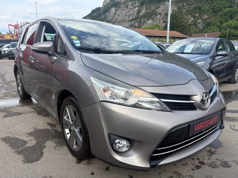 TOYOTA VERSO 112 D-4D SKYVIEW 7 PLACES 