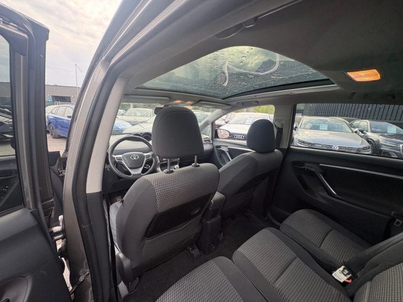 TOYOTA VERSO 112 D-4D SKYVIEW 7 PLACES 