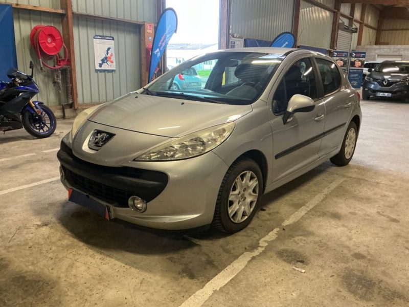 PEUGEOT 207 1.4 HDI 70 EXECUTIVE 2009