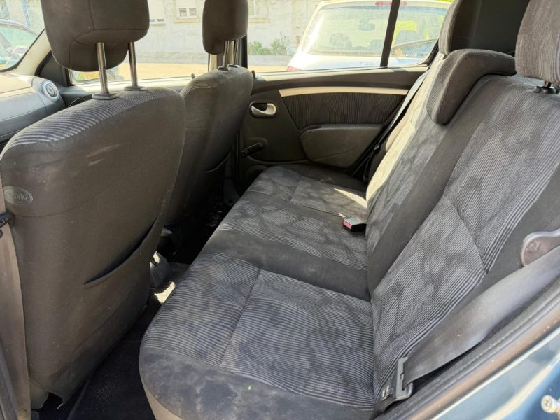 DACIA SANDERO 1.5 DCI 70 LAUREATE 2009