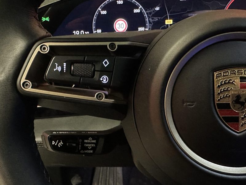 PORSCHE TAYCAN TURBO - 1ère Main - Excellent état - CT VIERGE -