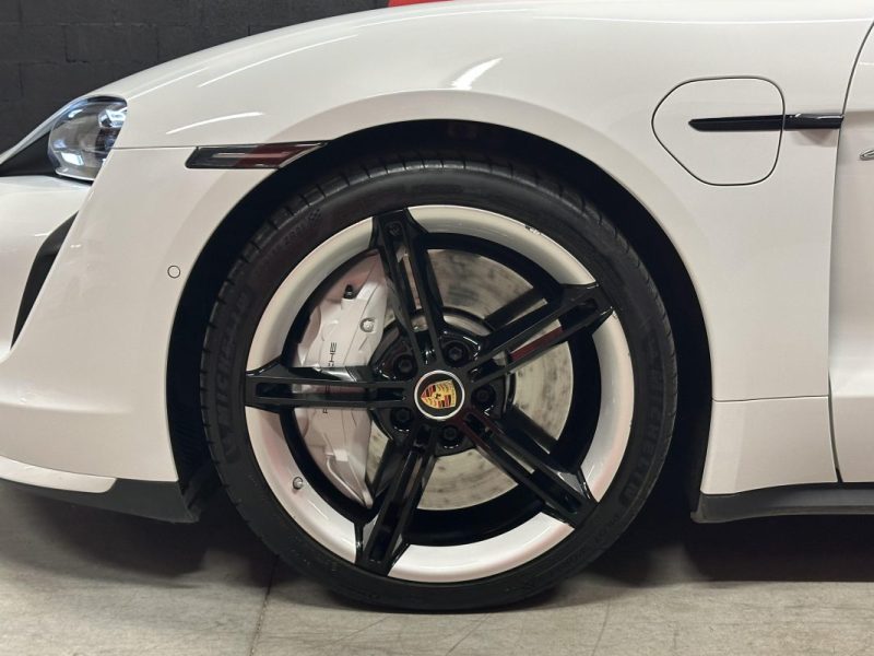PORSCHE TAYCAN TURBO - 1ère Main - Excellent état - CT VIERGE -
