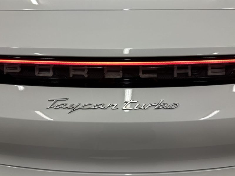PORSCHE TAYCAN TURBO - 1ère Main - Excellent état - CT VIERGE -