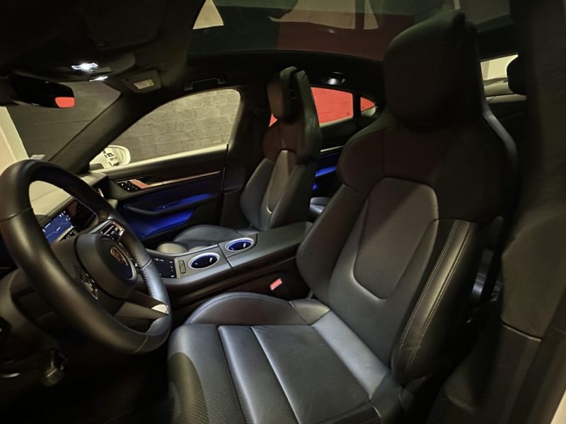 PORSCHE TAYCAN TURBO - 1ère Main - Excellent état - CT VIERGE -