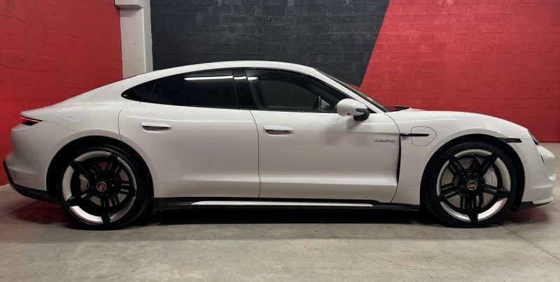 PORSCHE TAYCAN TURBO - 1ère Main - Excellent état - CT VIERGE -