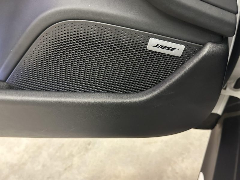 PORSCHE TAYCAN TURBO - 1ère Main - Excellent état - CT VIERGE -