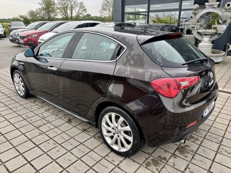 ALFA ROMEO GIULIETTA 1.4i 170CH TURBO TURISMO E85 2010