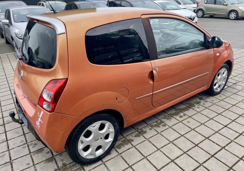 RENAULT TWINGO II 1.2I TCE 100CH GT