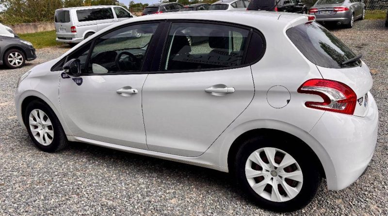 PEUGEOT 208 1.0 VTI 2014