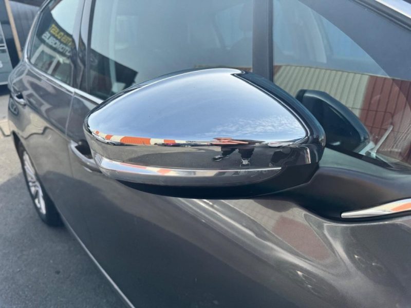 PEUGEOT 208 1.6 HDI 100CV S&S ALLURE 