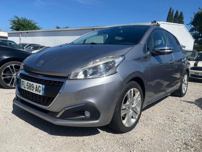 Peugeot 208 1.5 HDI 100 Ch Garantie