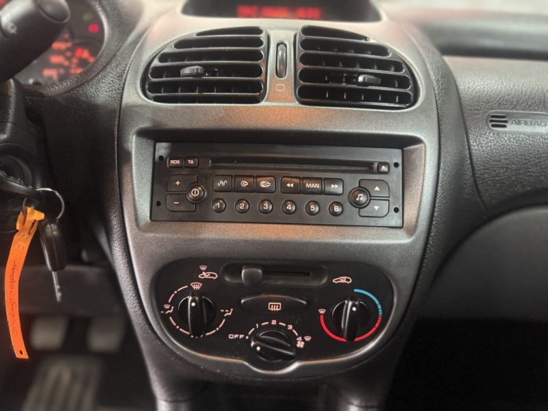 PEUGEOT 206 3 PORTES (2A/C) 1.4 I 2006