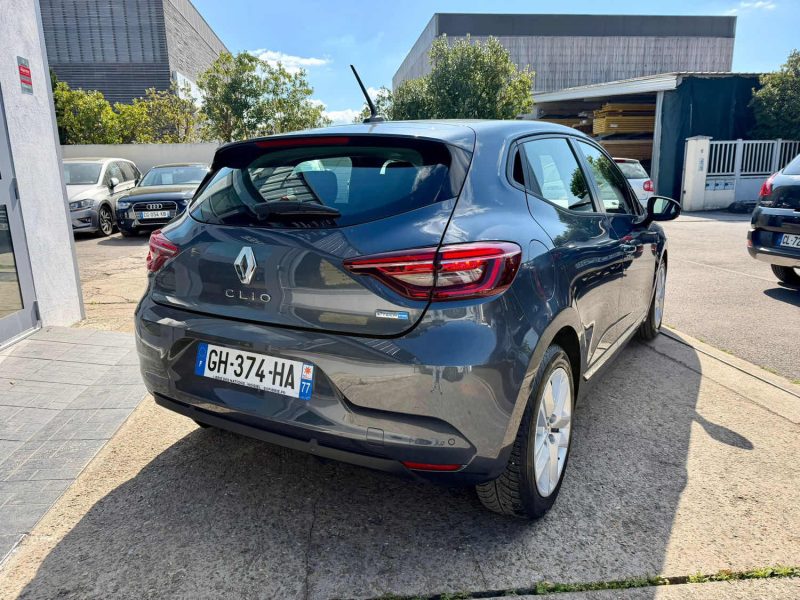 RENAULT CLIO 5 1.6 E-TECH FULL HYBRID 145CH EQUILIBRE BVA 2022