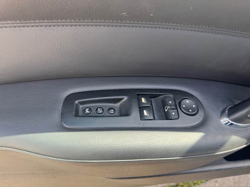 PEUGEOT 407 2.7 HDI 24V V6 GRIFFE BA 2006